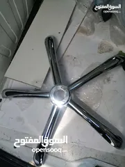  25 يتوفر لدينا صيانة اثاث المدارس والمكاتب والمراكز بجميع انوعها