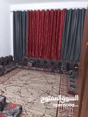  1 بيت طابقين كبير وواسع جدآ