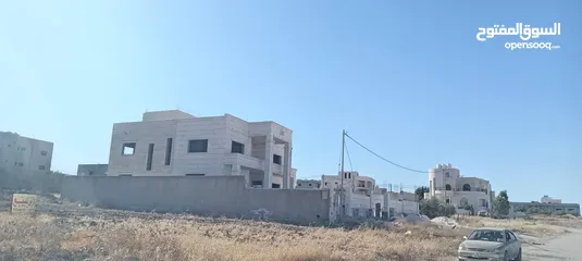  10 ارض مميزه للبيع مقابل شارع الميه الحزام الدائري اربد