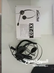  4 call center phone very good condition with call center headphone very good condition