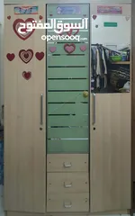  1 3 door Closet