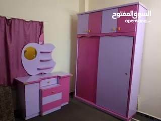  2 خزانه طابقين مع تواليت ومراي