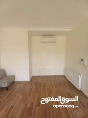  10 في أرقى مناطق خلدا شقة طابق ثاني 213م بتشطيبات راقية مسعر مميز / ref 9379