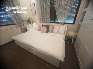  2 سرير للبيع من ايكيا يتحول إلى مفرد أو مجوز أو كنب مع فرشتين