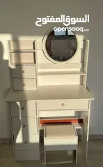  1 بيرو غرفة نوم او تواليت