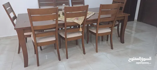  3 طاولة سفره 8 كراسي حجم كببر ممتازة