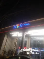  4 محل للايجار في. الطائره. علي الشارع الرئيسي مباشرة