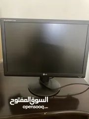  10 شاشتان ( تلفزيون وشاشة كمبيوتر)