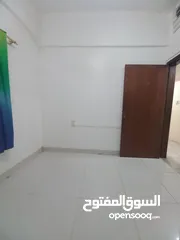  2 شقة بحولي عزوبي او شركات قطعه 4 خلف حولي بارك 3 غرف وصاله كبيره وبلكونه و2 حمام ومطبخ