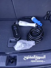  9 ID6 CROZZ PRO?ممشى كحلي متالك29 الف كم 2022بحالة  الشركه