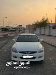  3 هوندا اكورد - موديل 2006 - 4 سلندر - نظيف جدا