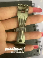  10 ساعة mark naimer يابانية ستانلس ستيل ضد الماء عقارب عادية فضية و بيضاء من الداخل و يوجد تفاصيل خضراء