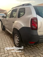  1 سيارة رينو داستر عائليّة 4*4