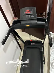  1 جهاز جري شبه جديد