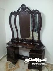  5 غرفة نوم ماستر XL لقطه خشب زان وقشرة بلوط بحالة الوكالة موجوده في السلط