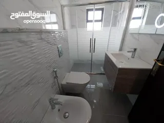  11 شقة ارضيه للبيع حديثة البناء في الياسمين ( Property ID : 30030 )