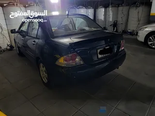  21 متسوبيشي لانسر GLX 2007 1600 cc وارد الخليج الكويت جميع الإضافات بإستثناء الفتحه وجنط إضافي.