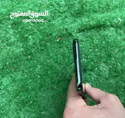  5 بسعرر مغري pro Max 11 وكاله مش مفتوح