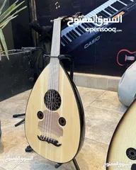  2 عود حكيم صناعه زرياب سوري زند عياري مع حقيبه جلد وريشه فقط ب 69.99 دينار