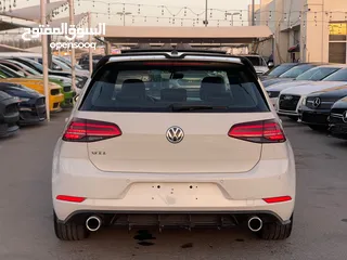  4 Volkswagen Golf 4V gcc 2018