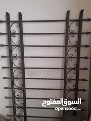  2 شباك ألمنيوم جرار للبيع