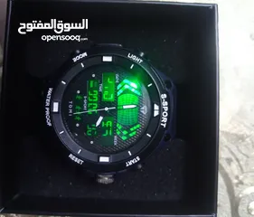  1 ساعه نوع تومي بكيتها ضد الماء عقارب وديجتال فخمه جدا