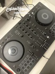  1 DDJ FLX4 DJ controller