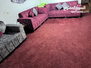  5 عفش نظيف بداعي الترحيل للبيع المستعجل بسعر جيدمكون من خزانه وكومدينه عدد 2وتخت مجوز مع فرشه