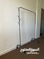  3 علاقة ملابس