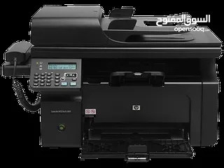  1 طابعه ليزر بدون حبر hp جديد مستخدم اسبوع ما بلزمك حبر ابدا بس حط وراقك وطبع فيها بلوتوث وسلك كل شي