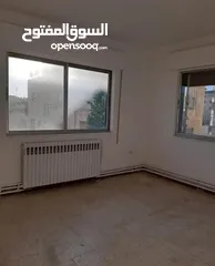  6 شقة فارغة في منطقة عرجان