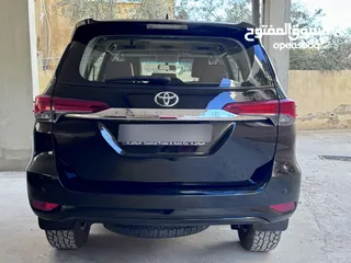  6 Toyota fortuner 2018 l