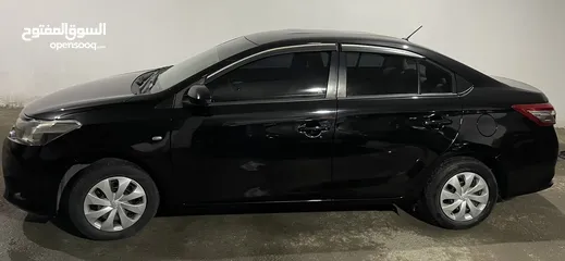  2 تويوتا يارس 2017. مواصفات خليجية 1500cc. اقتصادية جداً واكثر من الهايبر.  شغل وامشي. دهان اسود