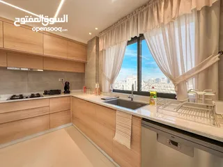  3 شقة_فاخرة_مفروشة_للإيجار  قلب_رام_الله