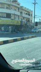  7 محلات / مكاتب / شقق مميزة مع بلاكين للايجار بحي الهاشمي