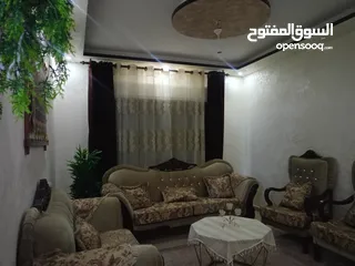  7 راقي جدا بحاله ممتازه