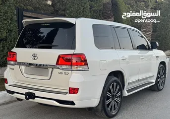  2 Toyota Land Cruiser 2016 Gx-r 5700CC V8 بحالة الوكالة الفحص: 7 جيد بدون ملاحظات