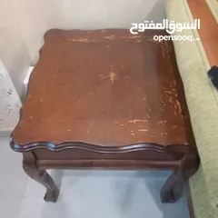  1 طربيزة عدد 2 للبيع