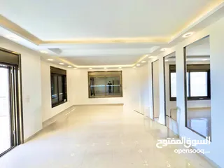  2 شقة طابقية مع تدفئة تحت البلاط و5 مكيفات والعمارة فقط 6 شقق
