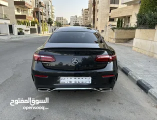  6 Mercedes-Benz E200 Coupe AMG 2022