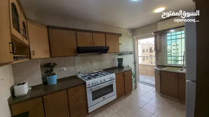  11 شقة مفروشة للايجار في الدوار السادس ( Property 42144 )-175055040