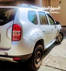  2 Renault Duster 2015 top end model