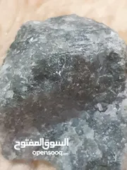  6 ابو نواف بيع الأحجار الكريمة مع توفير شهادة مختبر
