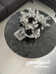  3 طقم طاولات وسط  مع طاولتين جانبي