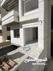  15 شقة ارضي مع مدخل خاص 122م في مرج الحمام قرب دوار المرزوق