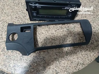  21 اضويه اثنين واحد تويوتا وواحد هونداي ومسجلات اثنين واحد منهم مع فريم للبيع بسعر مغري جداً