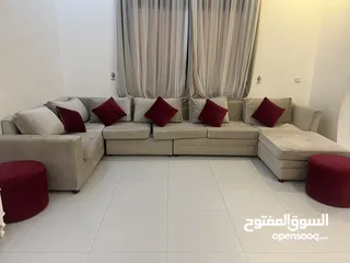  1 أثاث غرفة جلوس في حالة جيدة جدا باللون الرصاصي
