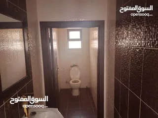  10 شقة فارغة للايجار سوبر ديلوكس