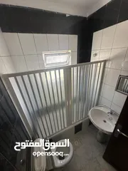  6 شقة للإيجار