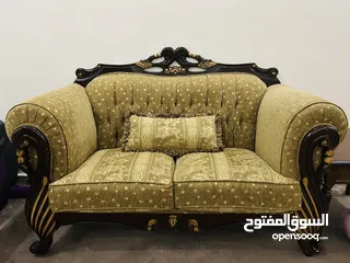  8 طقم كنب 9 مقاعد خشب زان اصلي بحال الجديد بسعر مغري مع طقم طربيزات واحدة وسطية و2 جانبيات